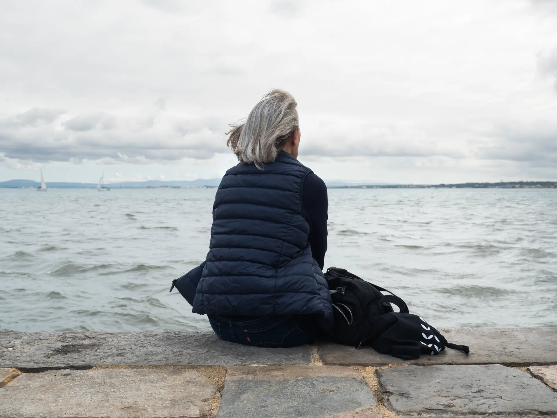 Ma mère, de dos, à Lisbonne. Journal du mardi 15 au dimanche 20 octobre 2019.